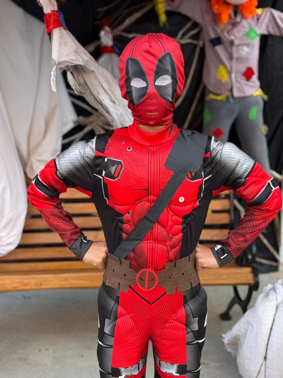 Disfraz Deadpool + Katanas Retractil